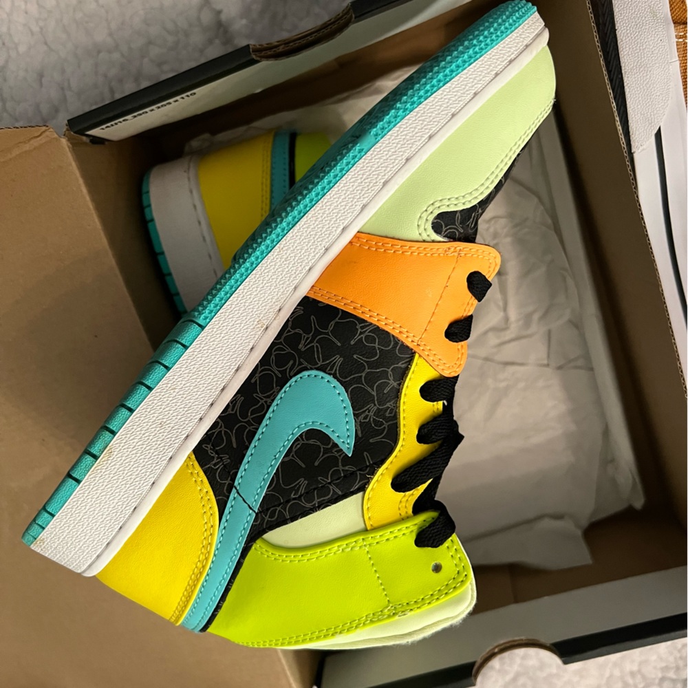 Women’s Nike shoes